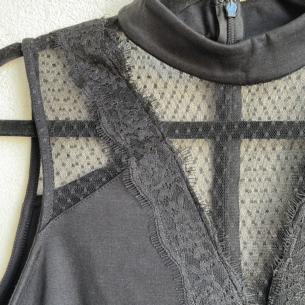 Express Dress - Picture 5 of 9